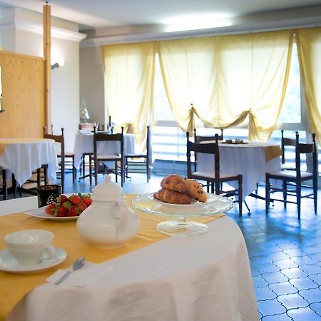 Hotel Dell' Olmo Ormea Buitenkant foto